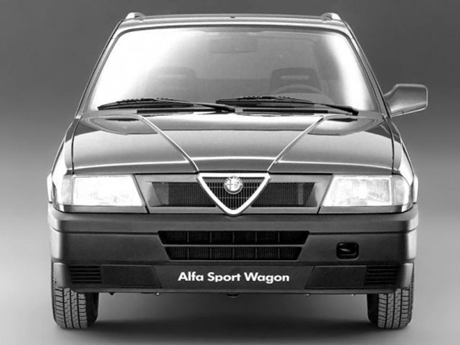  Alfa Romeo Sport Wagon (907) 1990 года  (WW) (фото 10 из 17)
